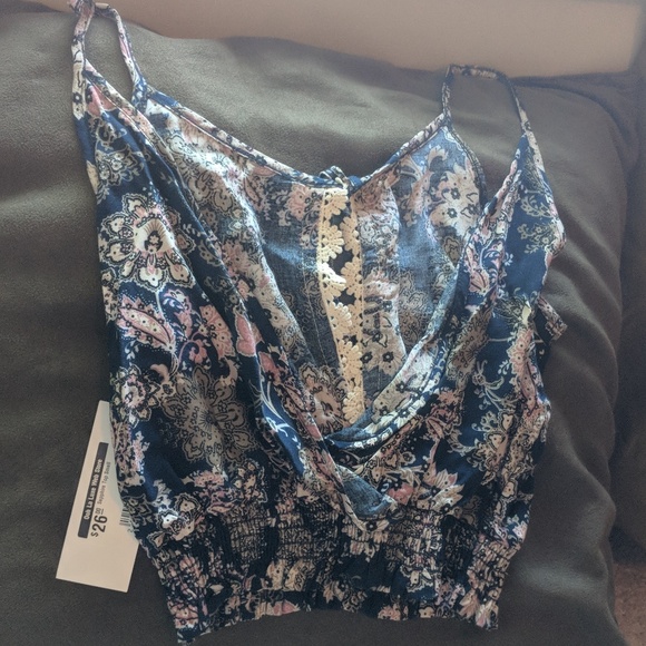NWT Floral Cropped Tank - Picture 5 of 8